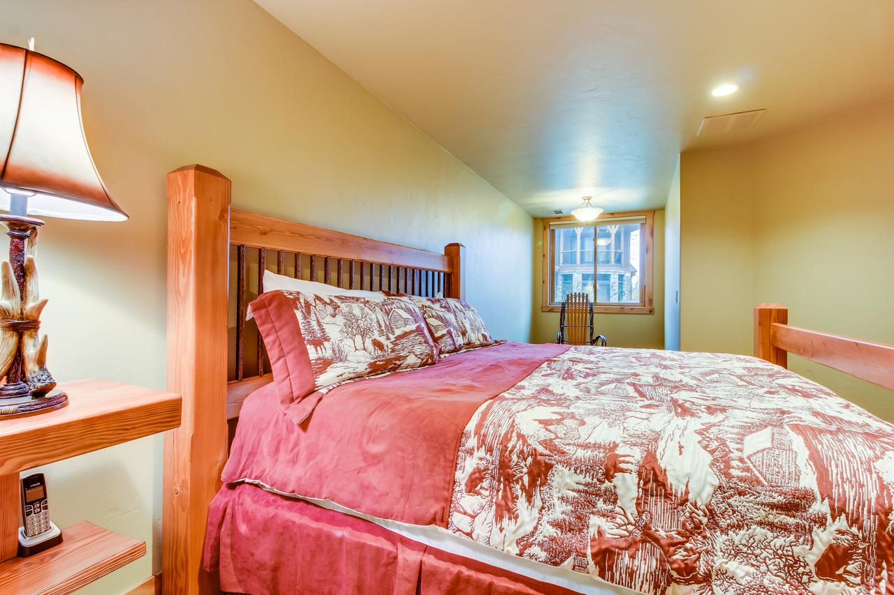 Moose Jaw Retreat - thumb 21