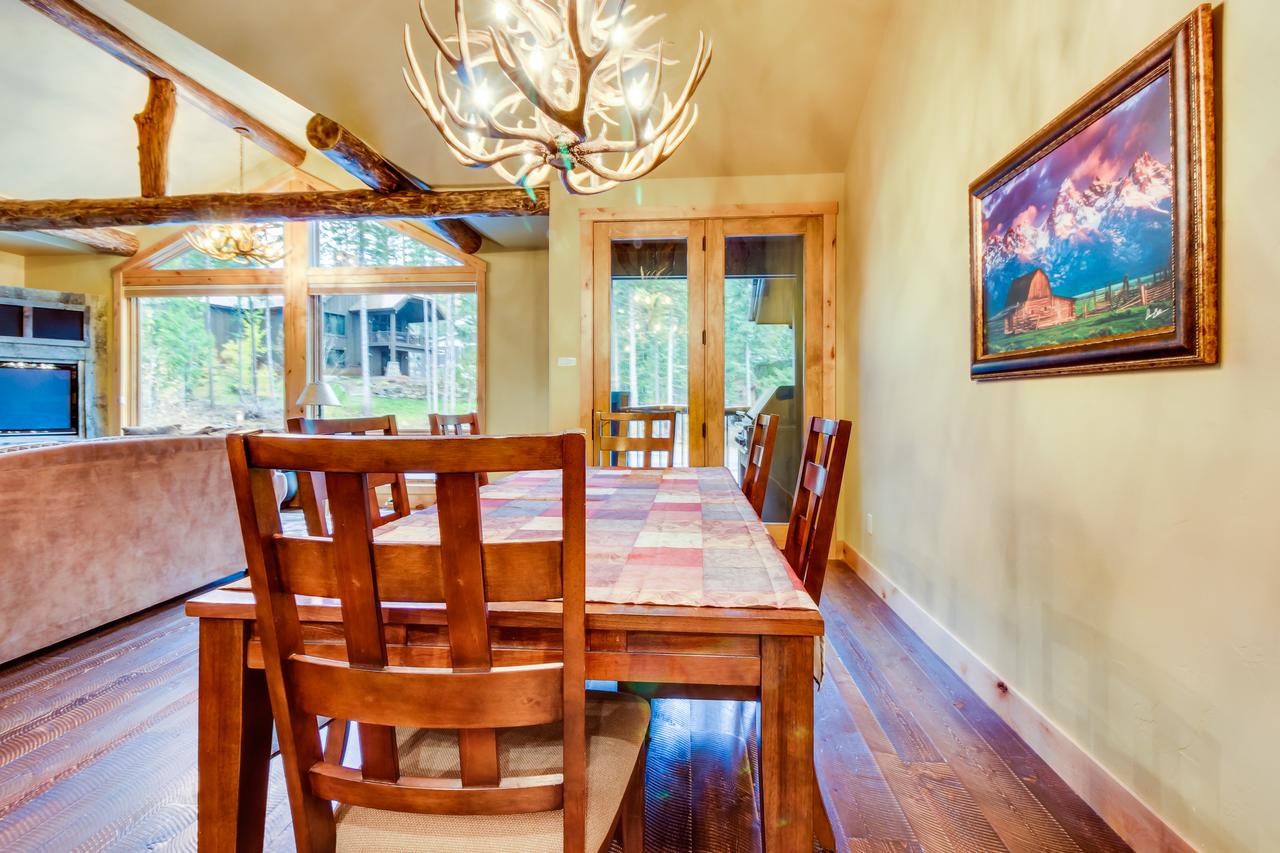 Moose Jaw Retreat - thumb 12