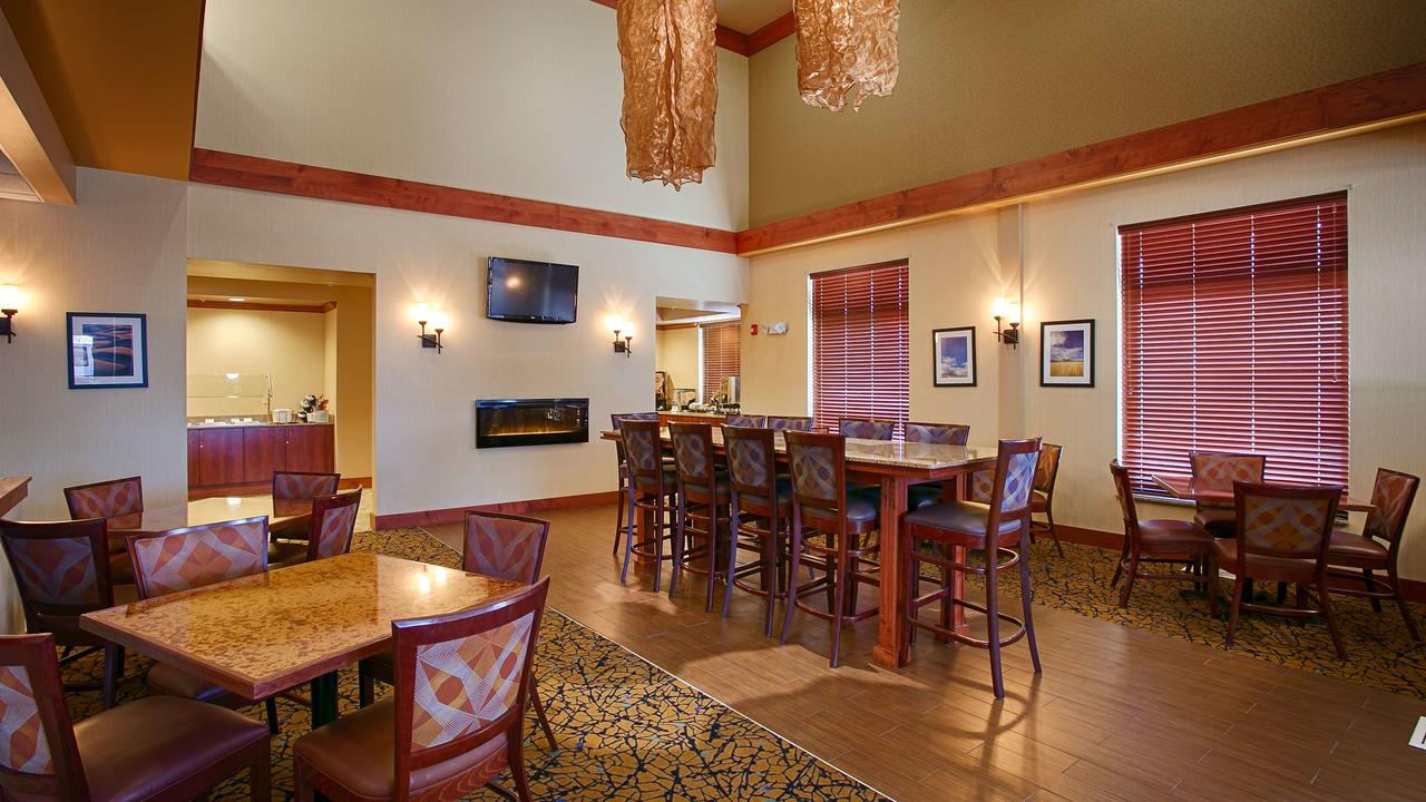 Best Western Golden Prairie Inn And Suites - thumb 15
