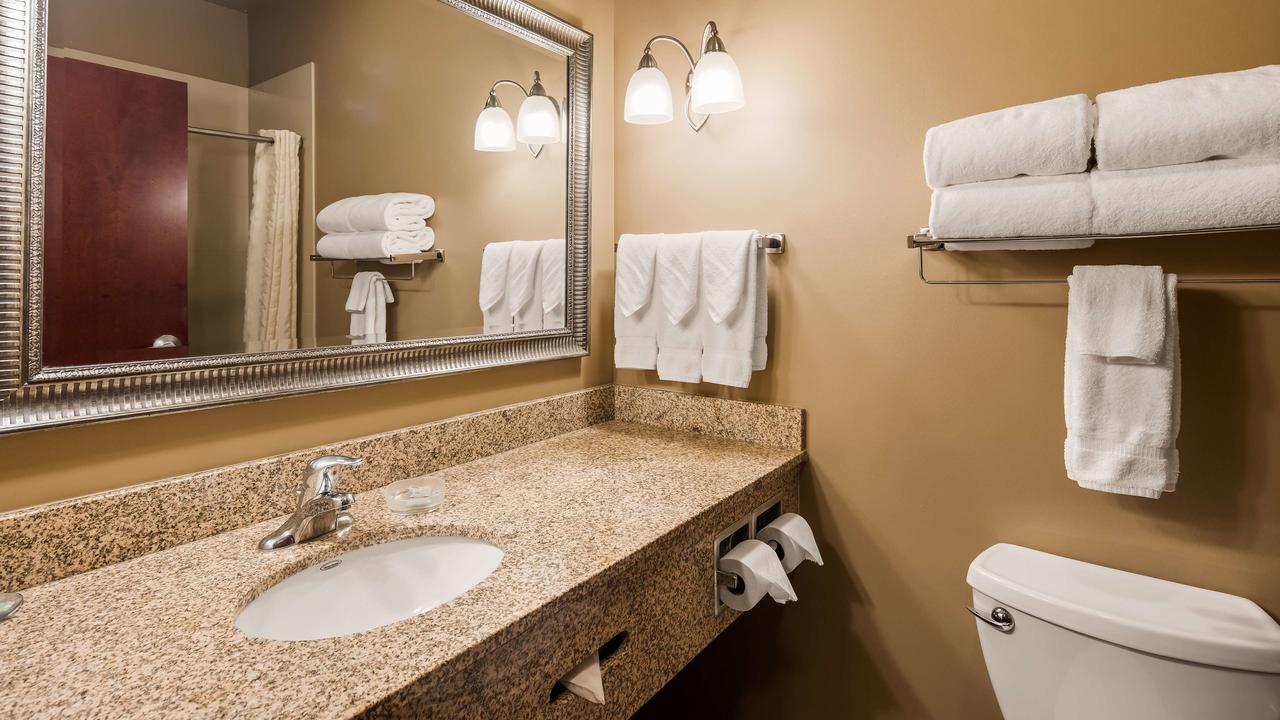 Best Western Golden Prairie Inn And Suites - thumb 10