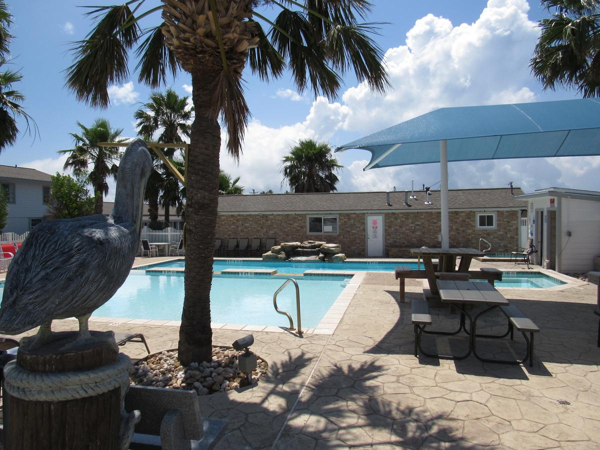 Tropic Island Resort - thumb 23