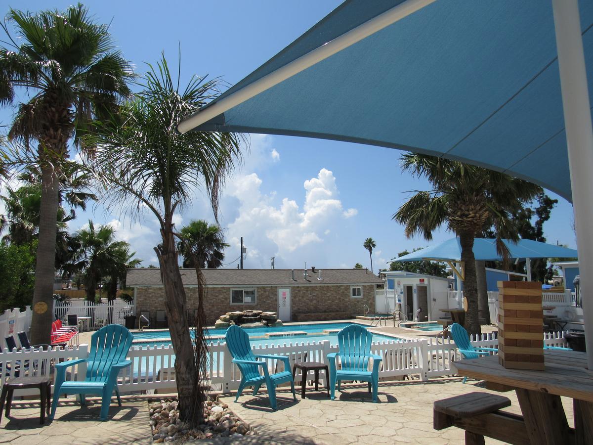 Tropic Island Resort - thumb 22