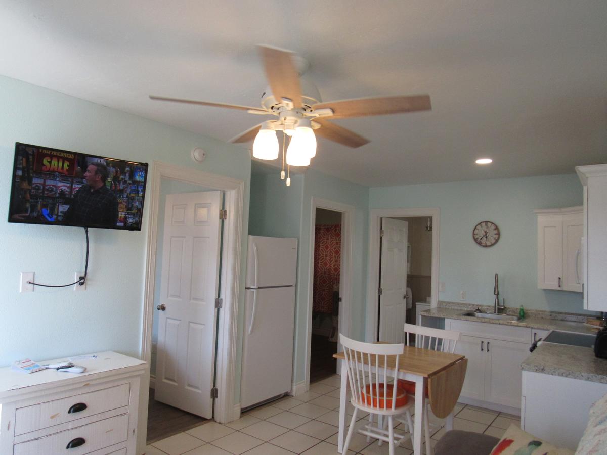 Tropic Island Resort - thumb 1