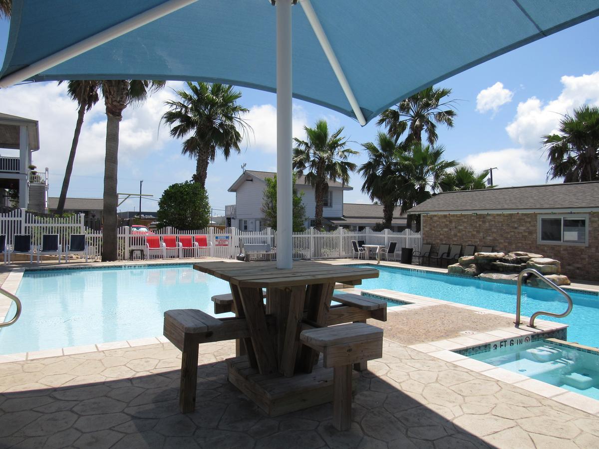 Tropic Island Resort - thumb 26