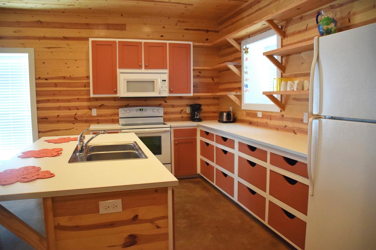 The Commons 101 - Three Bedroom Townhome - thumb 6