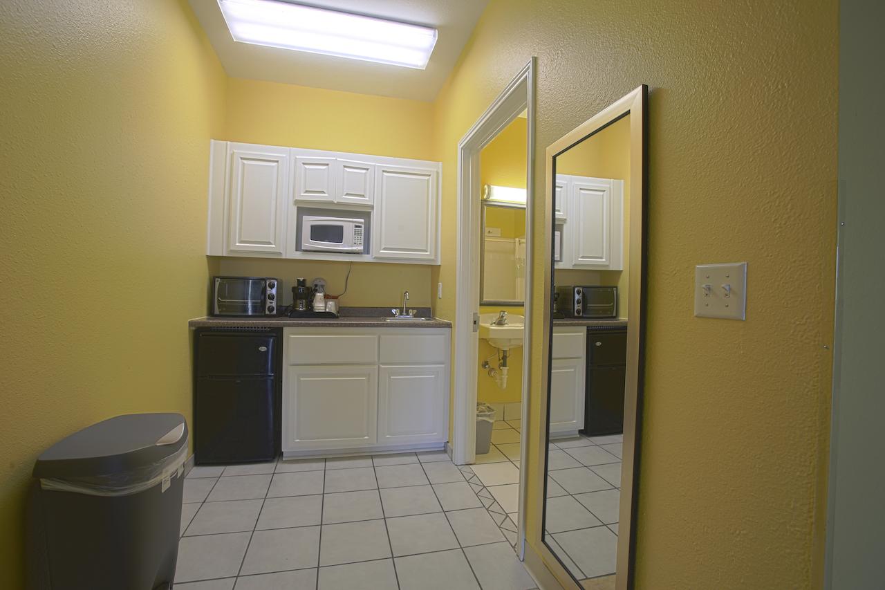 Plantation Suites And Conference Center - thumb 17