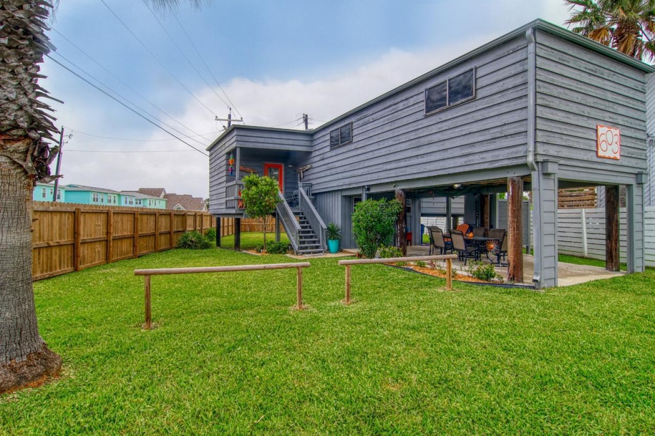 603IRR-Love Shack - thumb 6