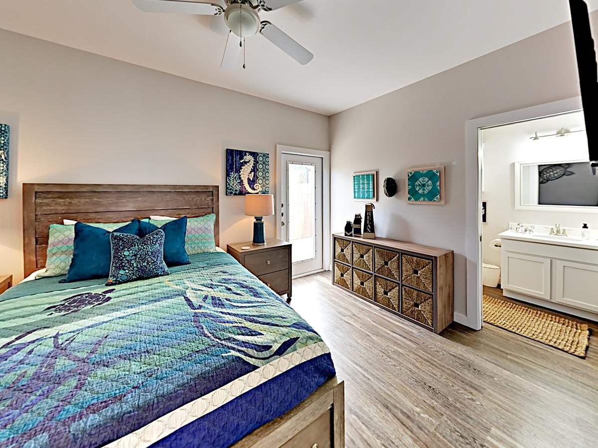 The Savvy Pelican Condo - thumb 17