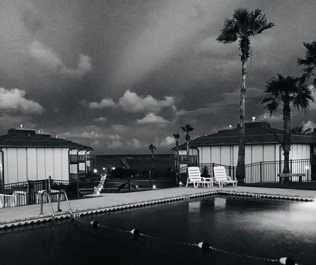 A Change In Lattitude 304BH Condo - thumb 4