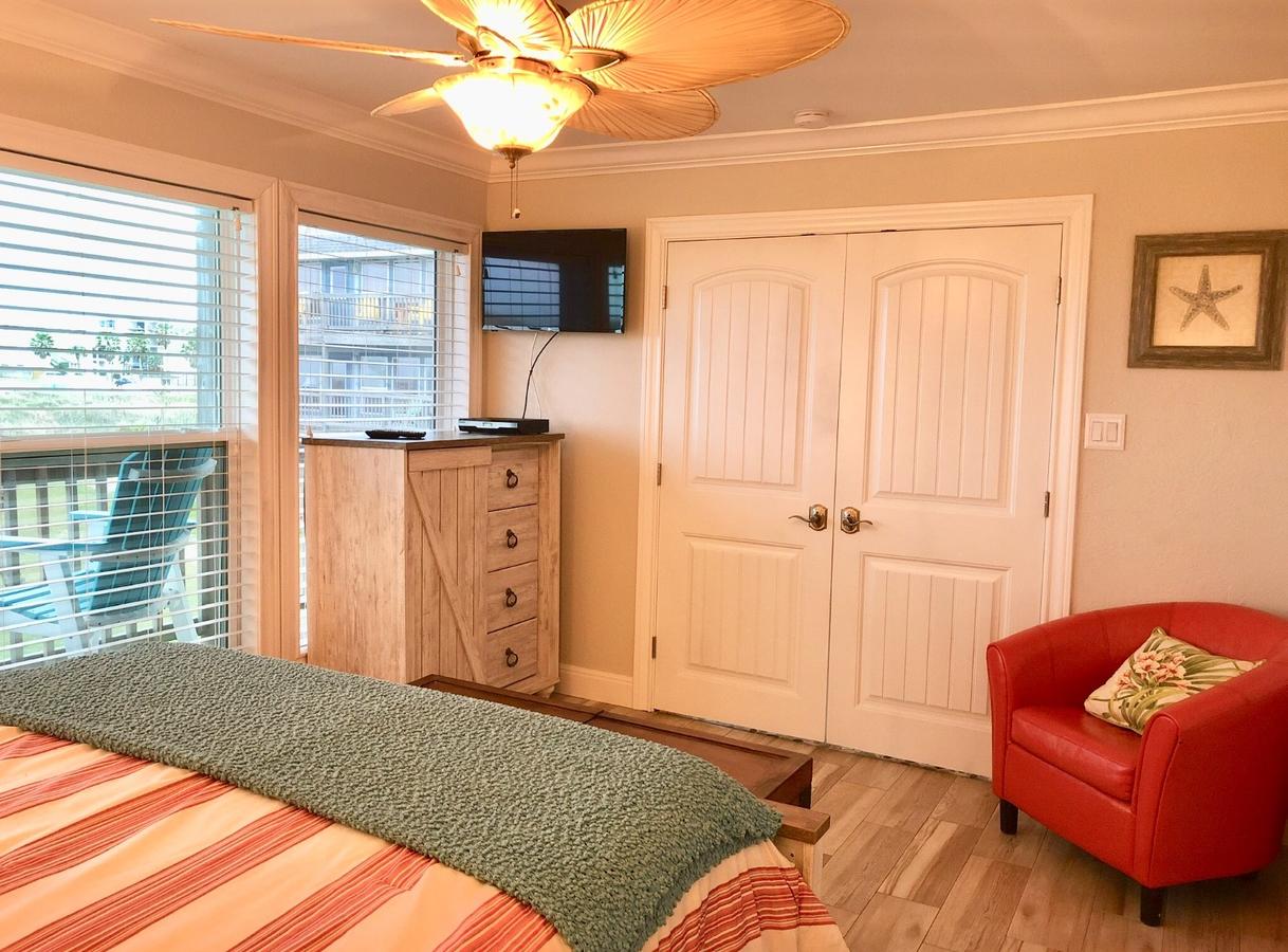 A Change In Lattitude 304BH Condo - thumb 12