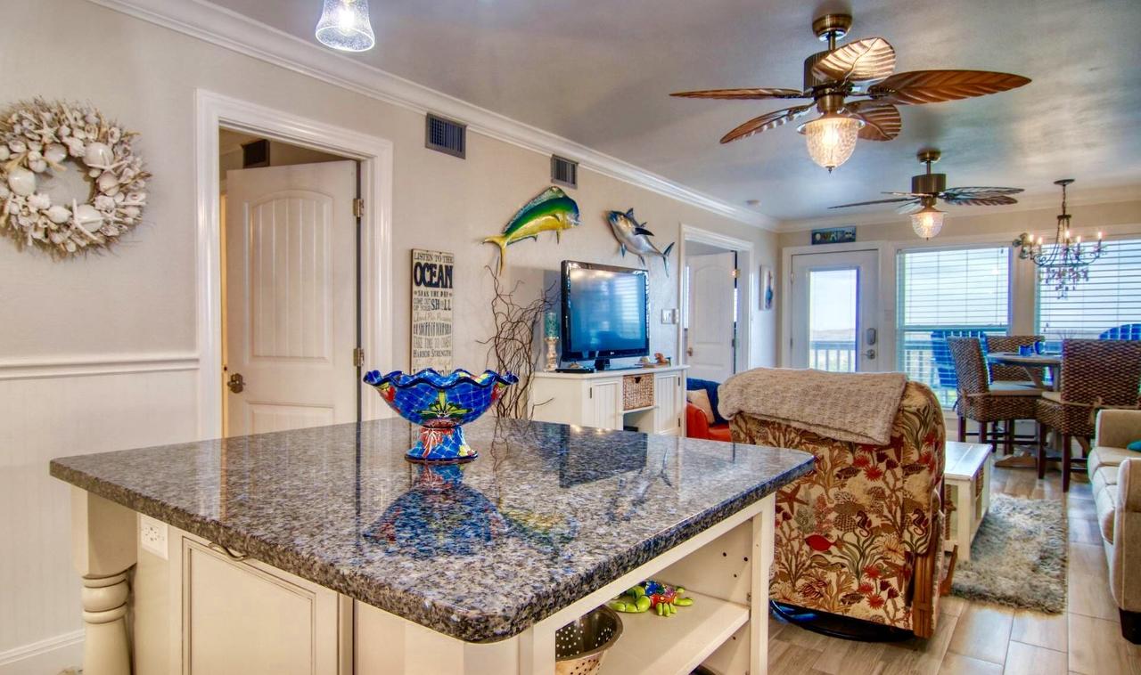 A Change In Lattitude 304BH Condo - thumb 34