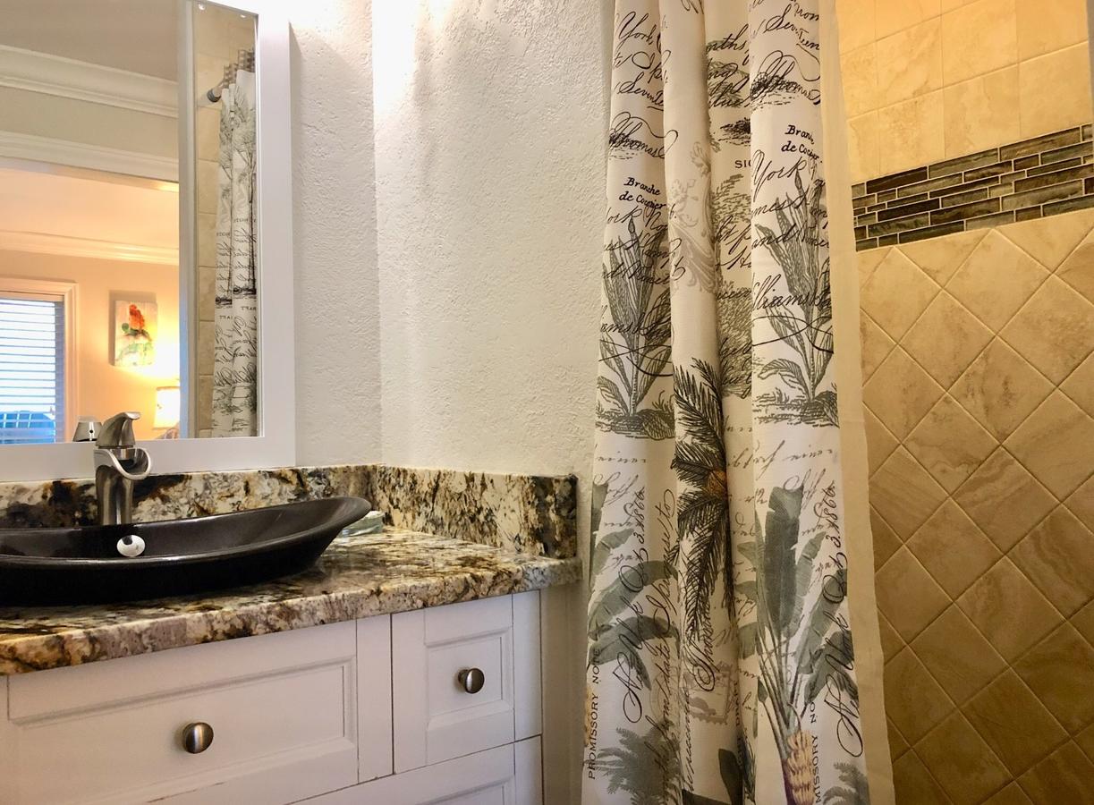 A Change In Lattitude 304BH Condo - thumb 37