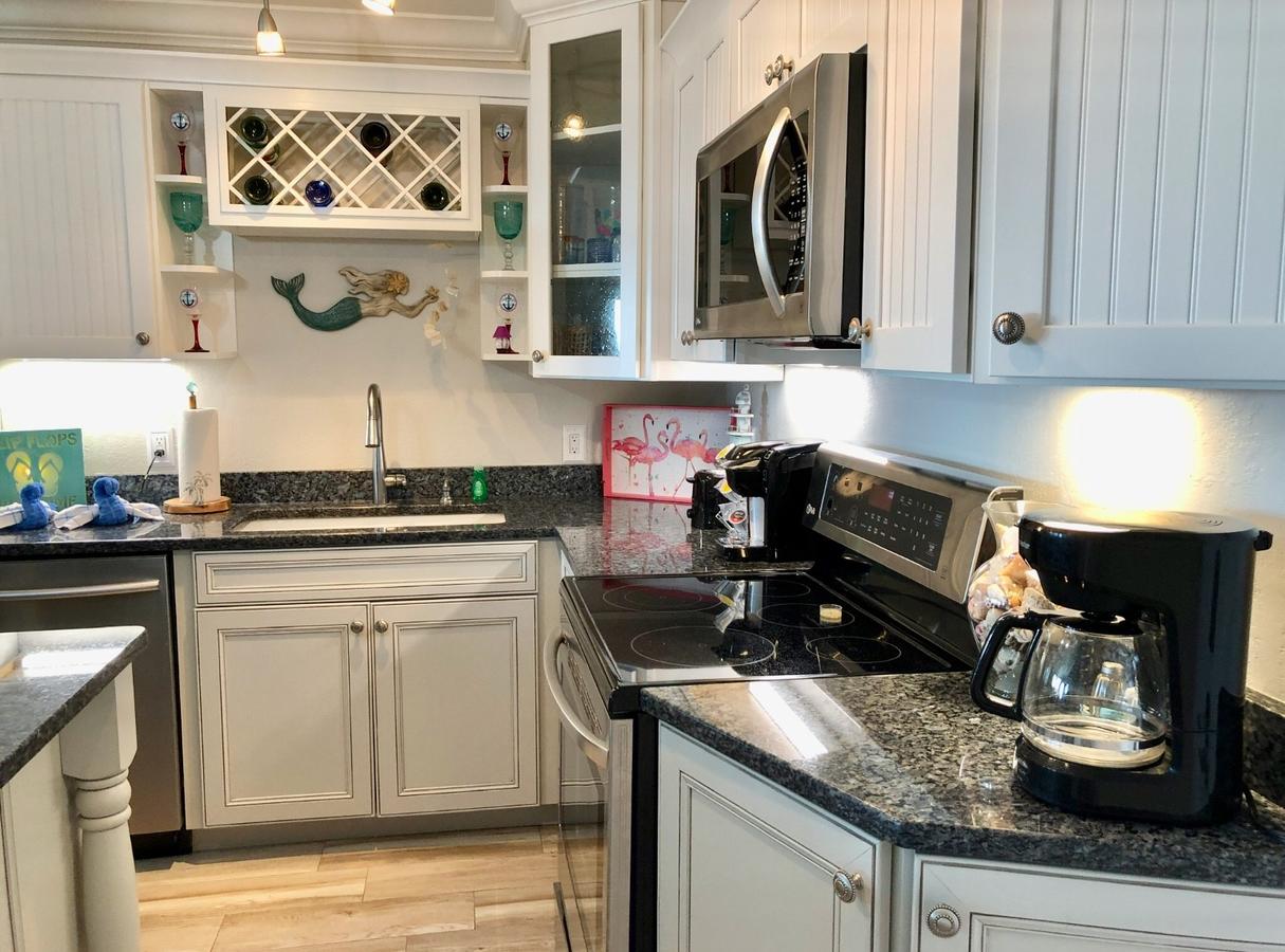 A Change In Lattitude 304BH Condo - thumb 15