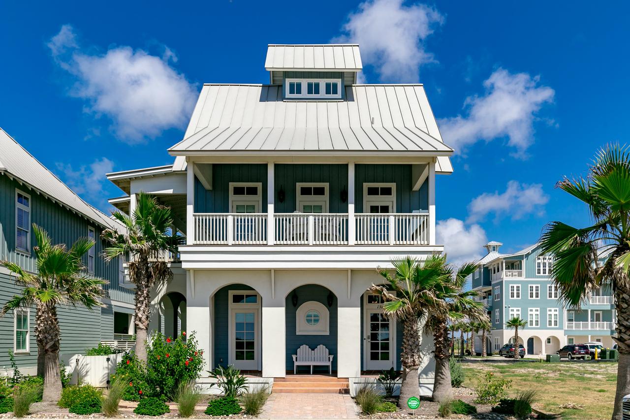 Coastal Chic In Port Aransas Home - thumb 25