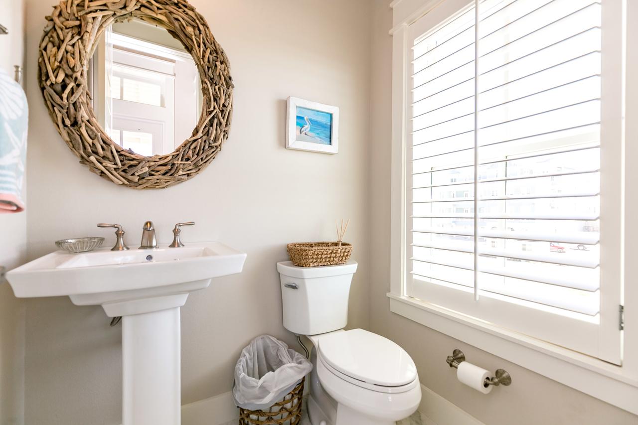 Coastal Chic In Port Aransas Home - thumb 3