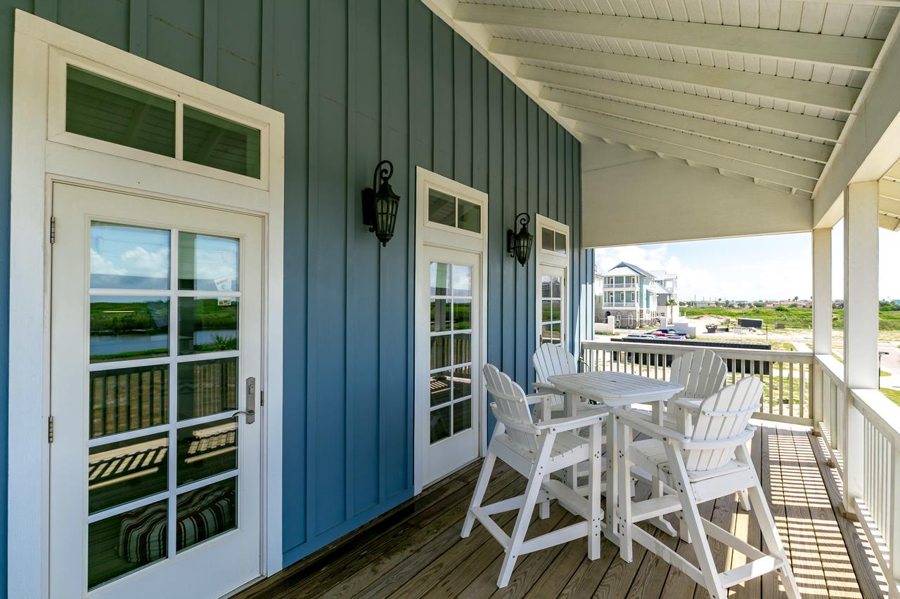 Coastal Chic In Port Aransas Home - thumb 5