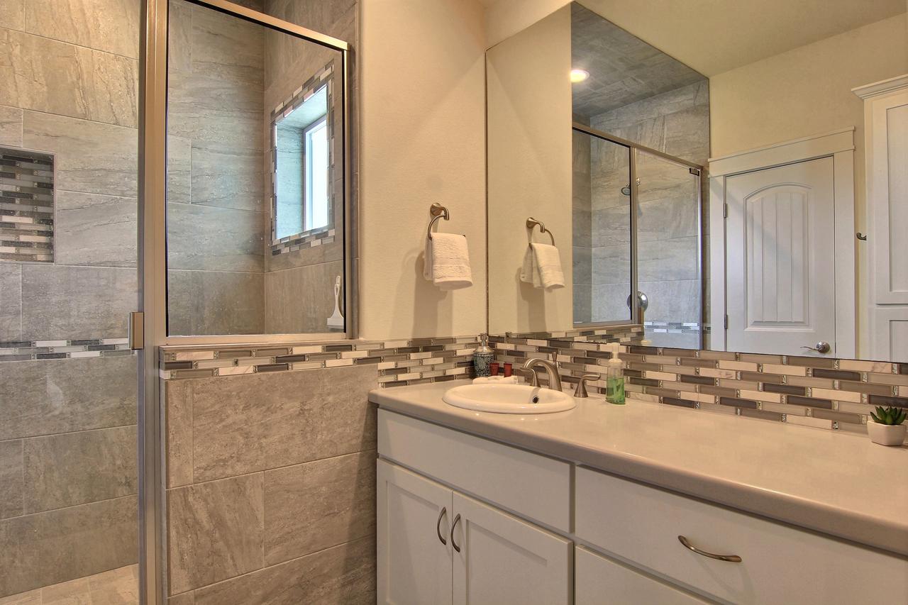 Beachy Keen Townhouse - thumb 6