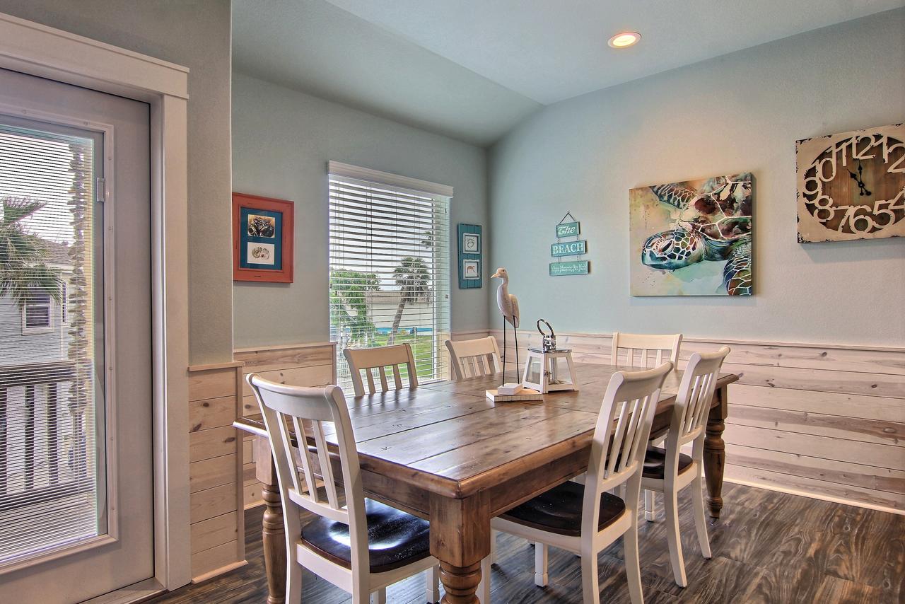 Beachy Keen Townhouse - thumb 2