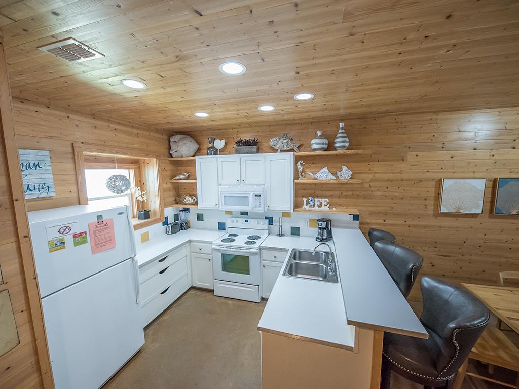 Brons Beach Shack Home - thumb 1