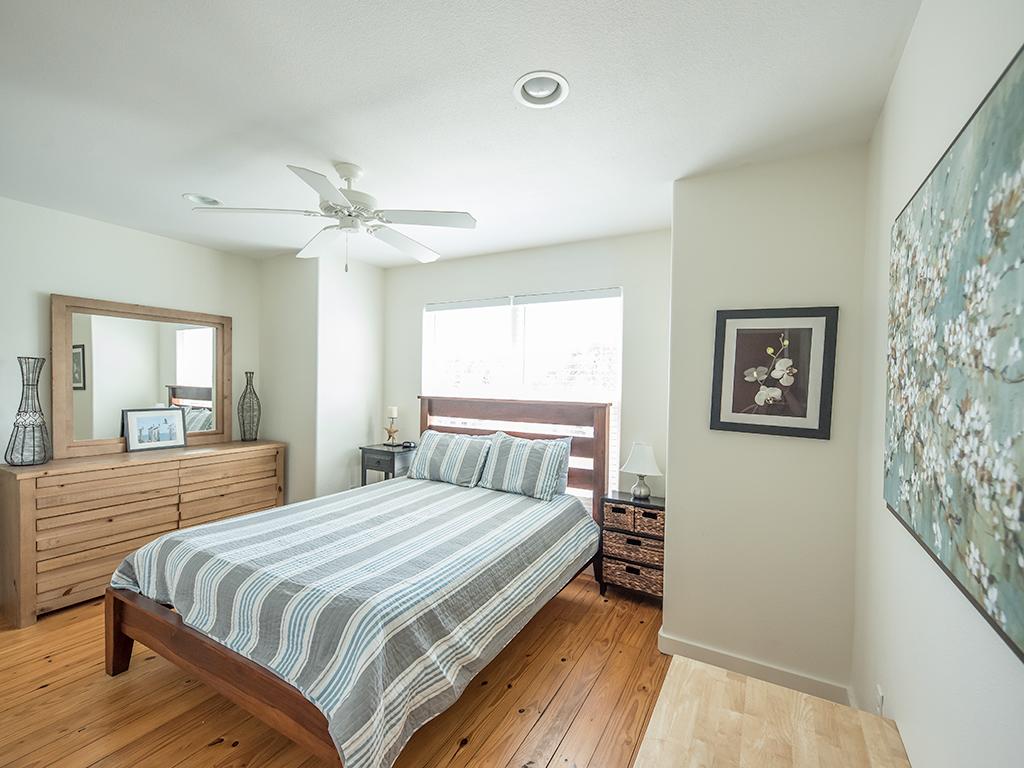 Brons Beach Shack Home - thumb 8