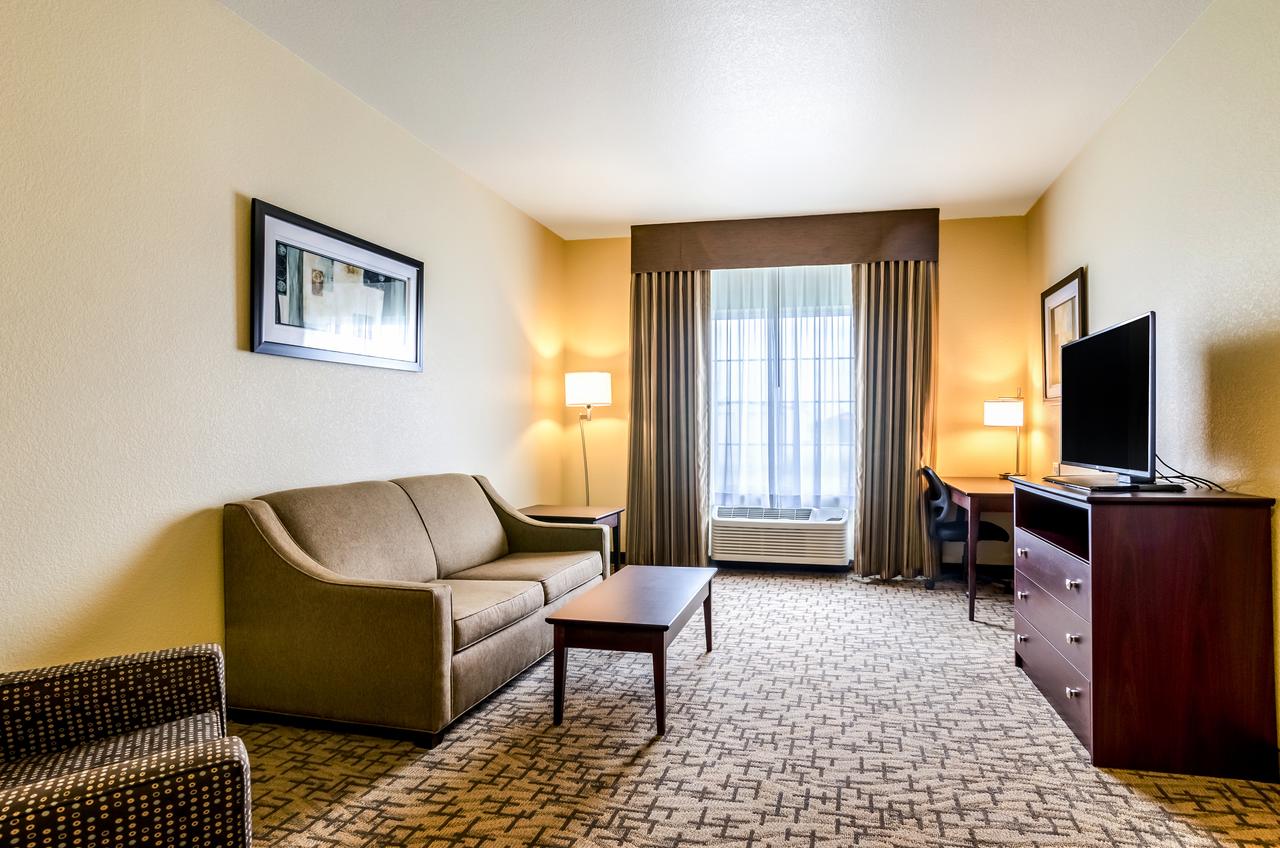 Cobblestone Hotel & Suites - McCook - thumb 19