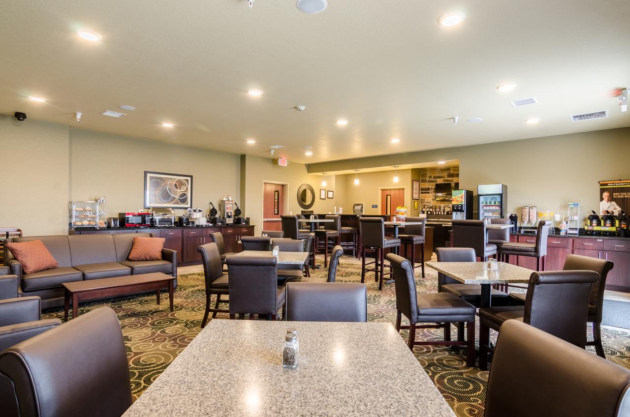 Cobblestone Hotel & Suites - McCook - thumb 36