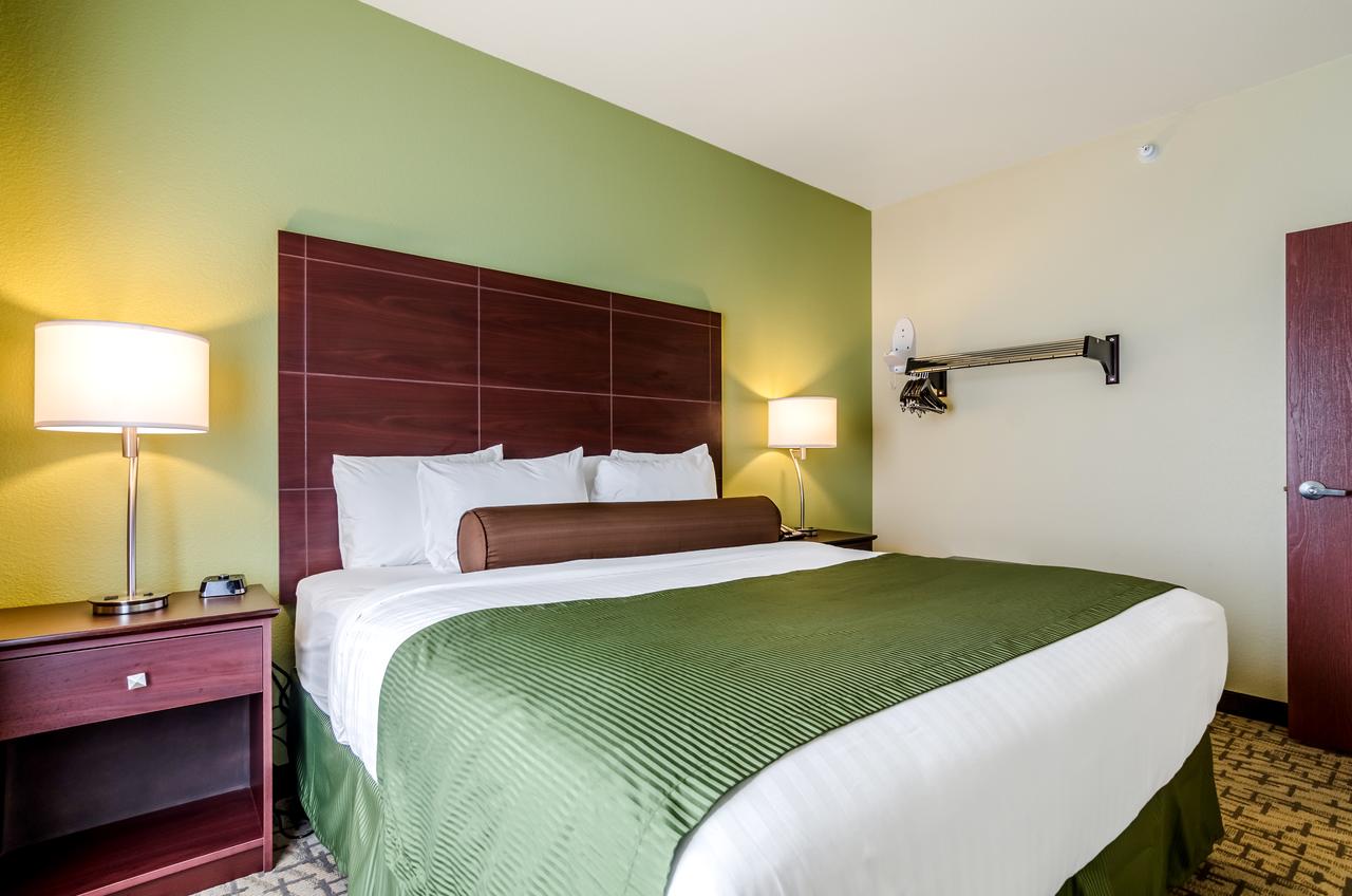 Cobblestone Hotel & Suites - McCook - thumb 16