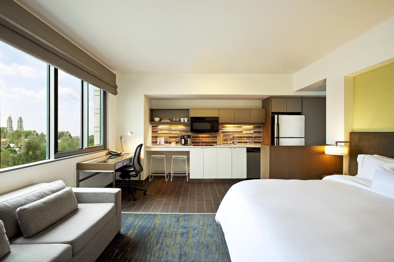 Element Omaha Midtown Crossing - thumb 3