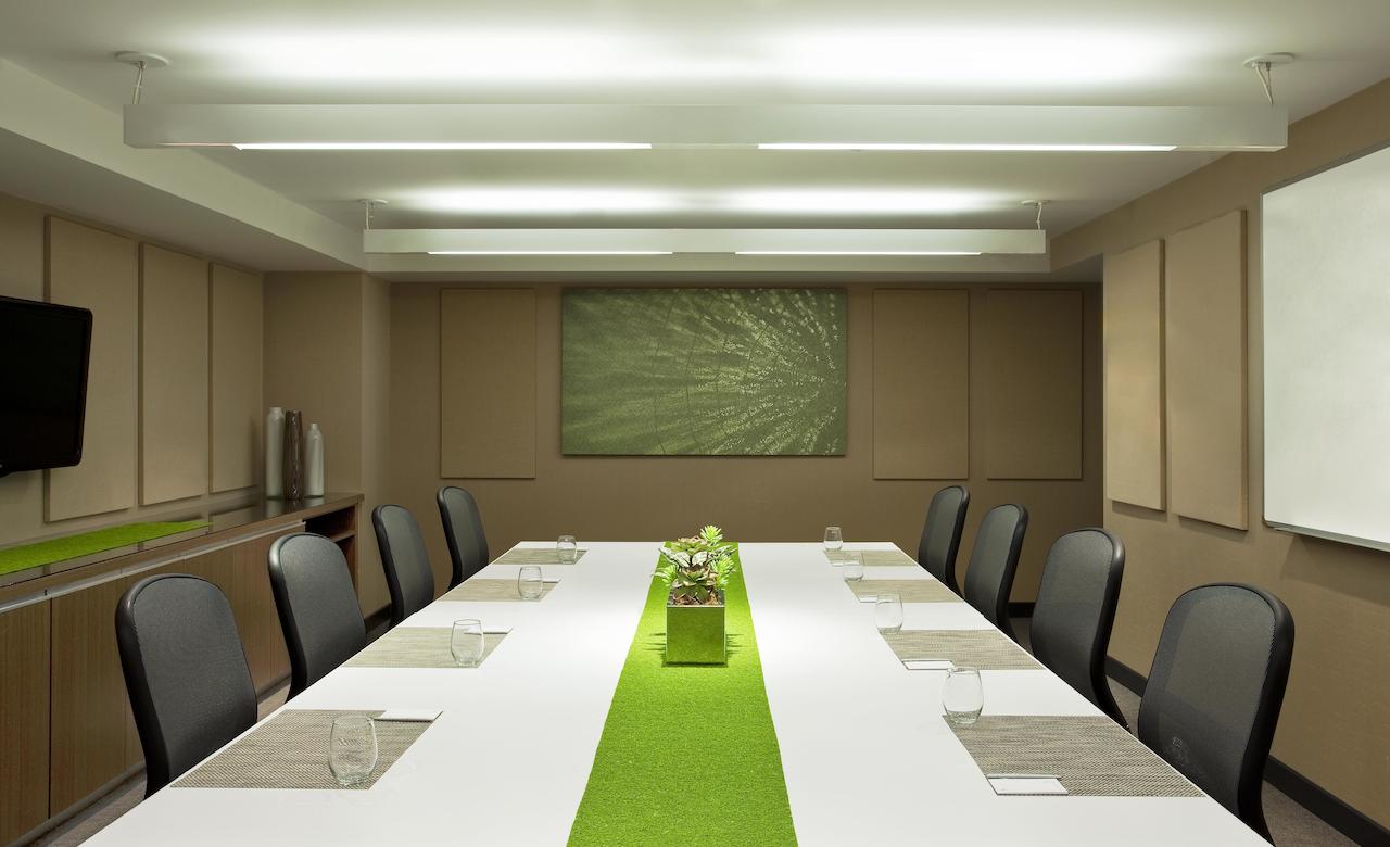 Element Omaha Midtown Crossing - thumb 4