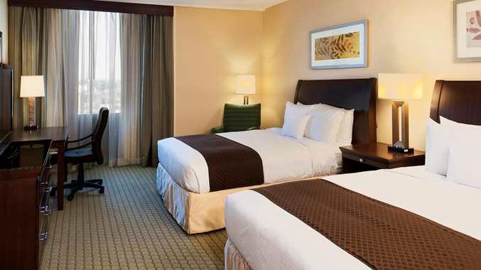 DoubleTree By Hilton Hotel & Executive Meeting Center Omaha-Downtown - thumb 10