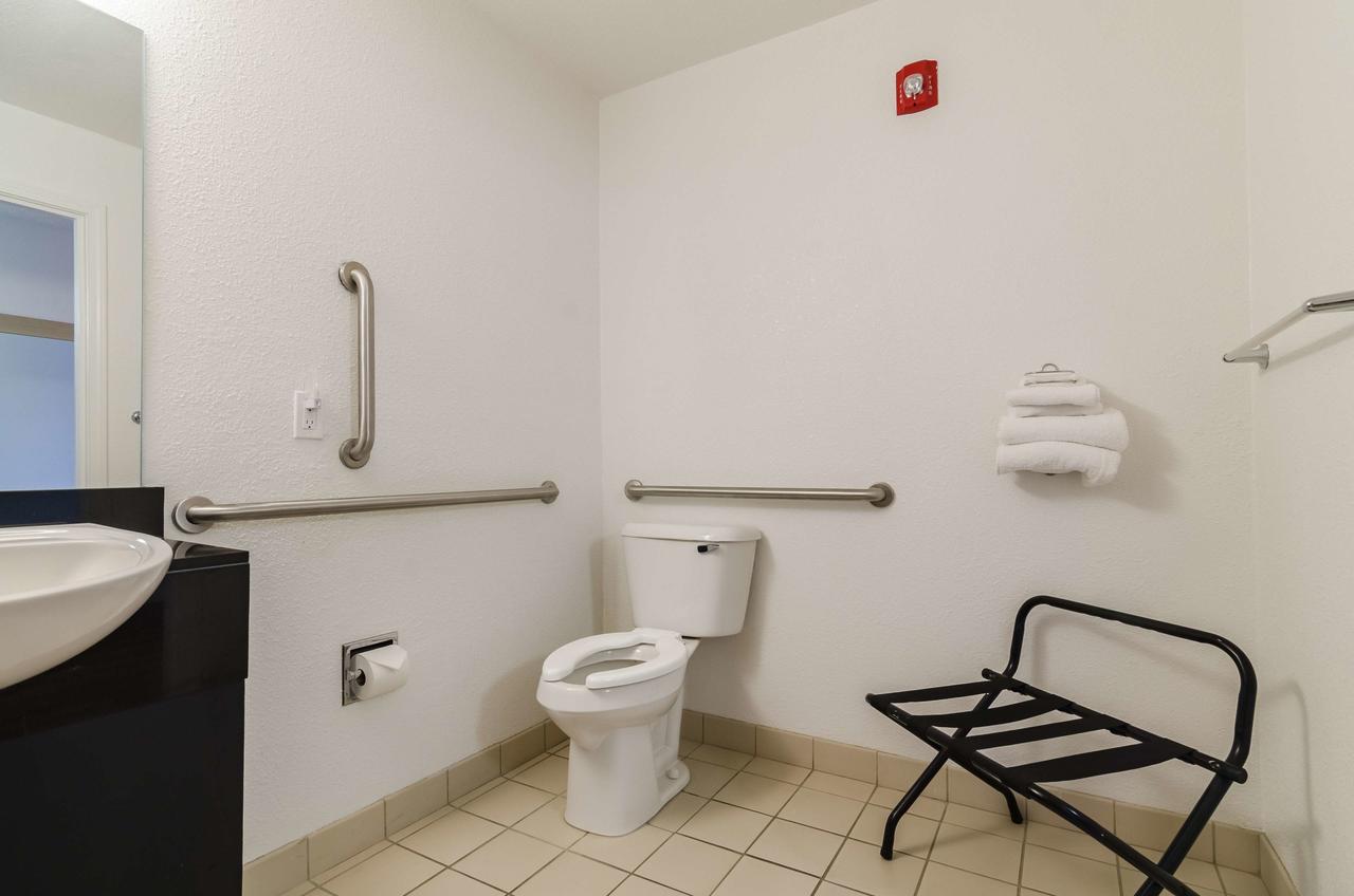 Motel 6 North Platte - thumb 21