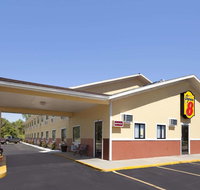 Super 8 by Wyndham Fremont NE - Tourism Bookings