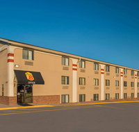 Super 8 by Wyndham Lincoln West - Tourism Bookings