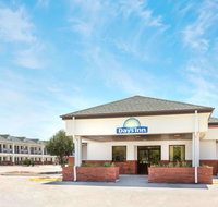 Days Inn by Wyndham Paxton - Tourism Bookings