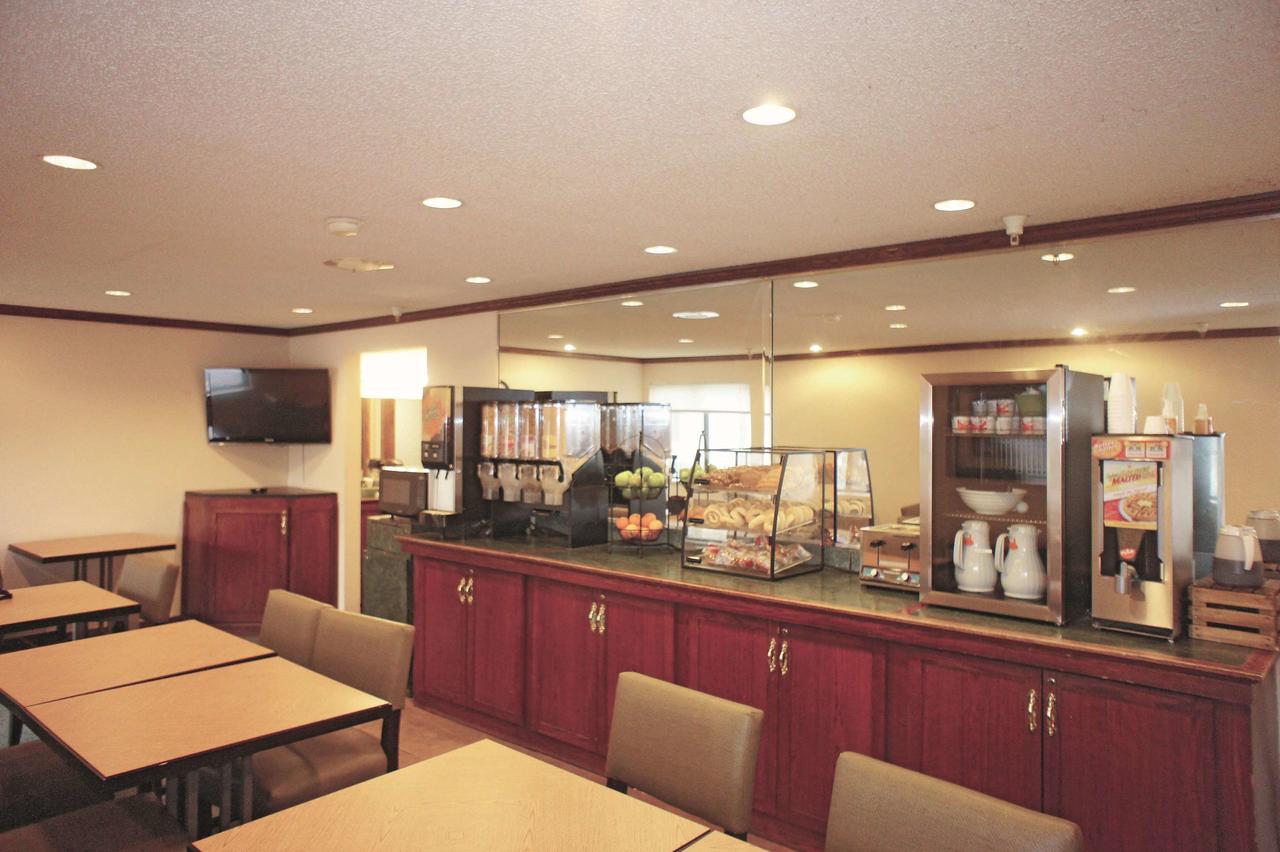 La Quinta Inn By Wyndham Omaha Southwest - thumb 13