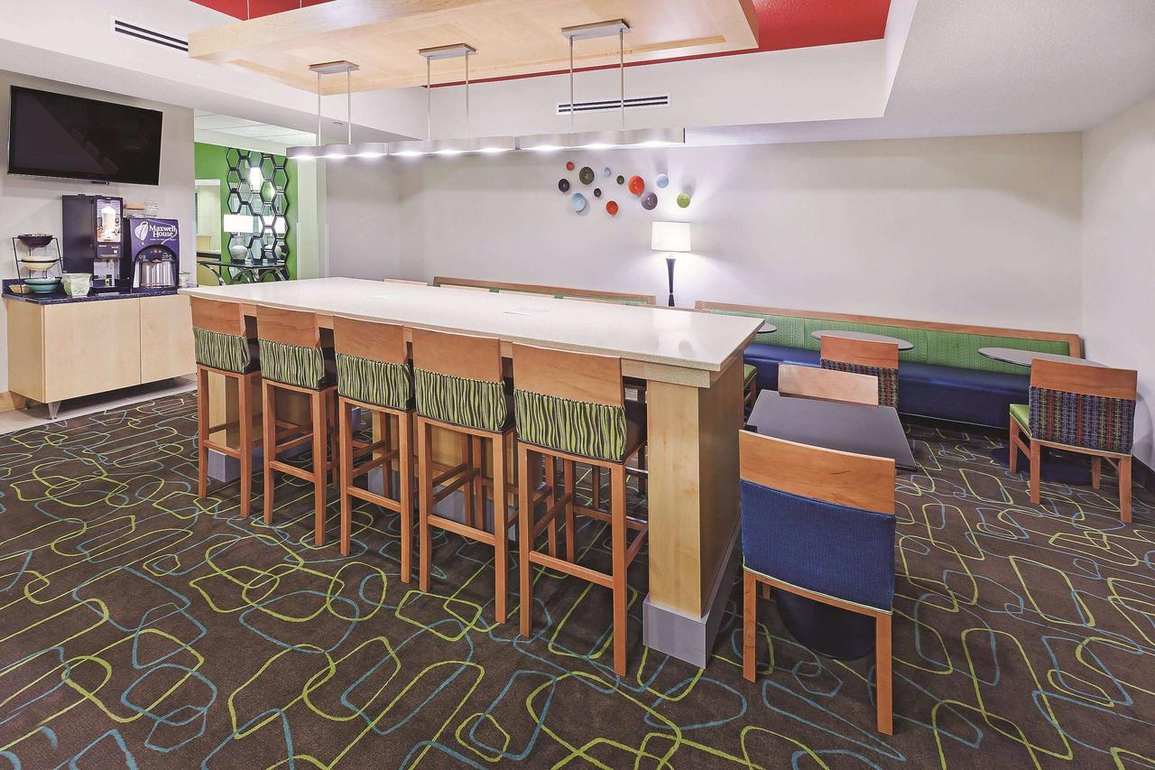 La Quinta By Wyndham North Platte - thumb 4