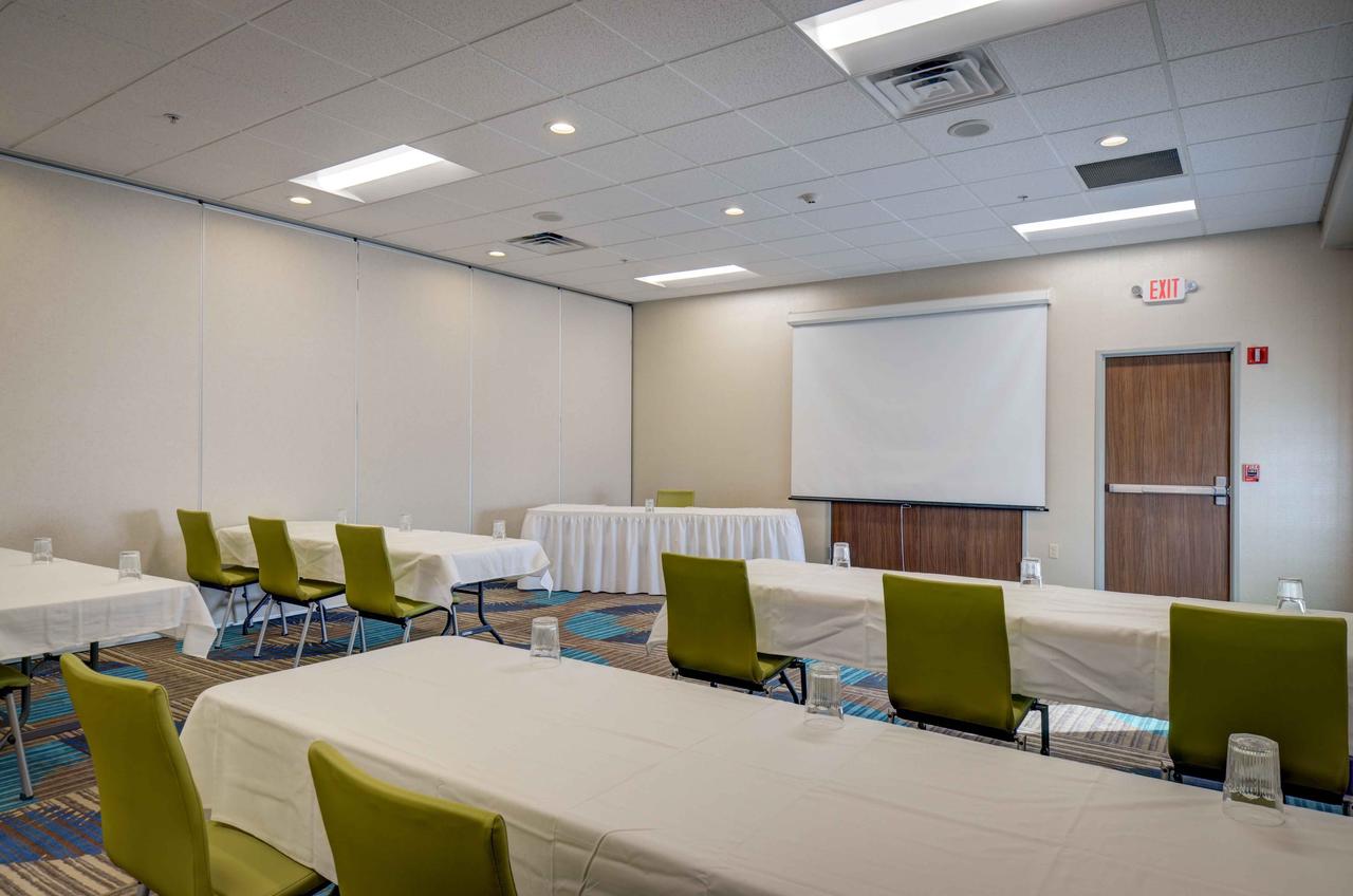 Holiday Inn Express Hotel & Suites North Platte - thumb 8