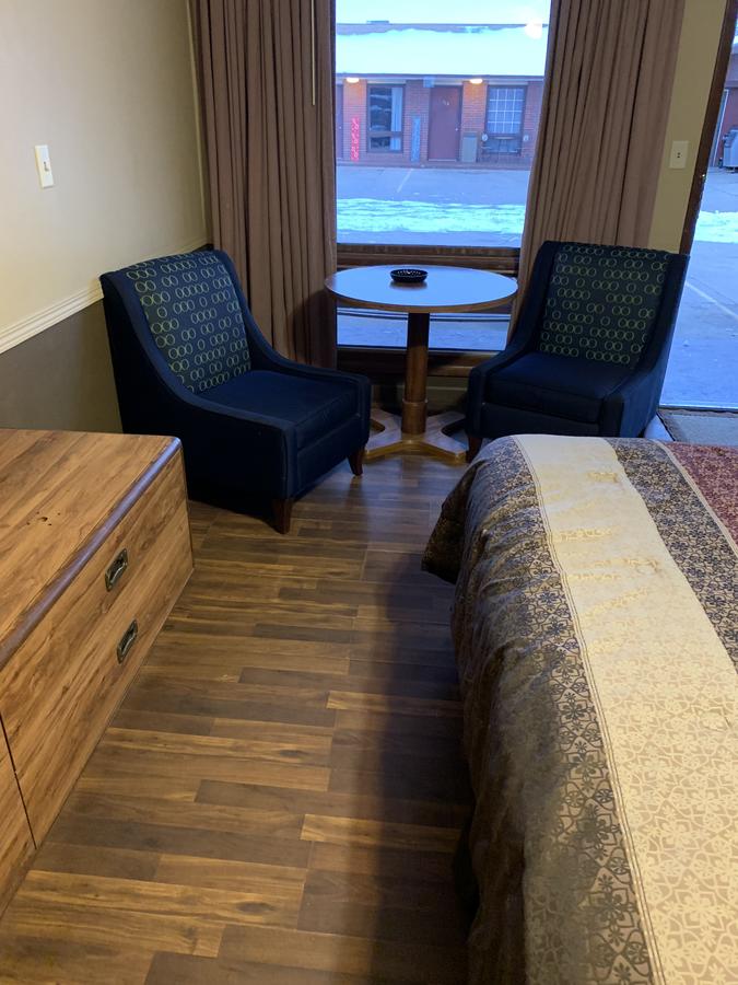 Blue Spruce Motel - thumb 31