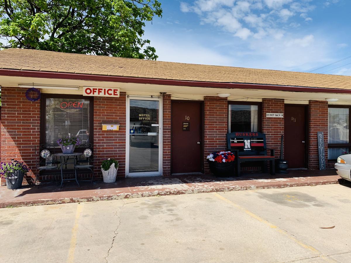 Blue Spruce Motel - thumb 0