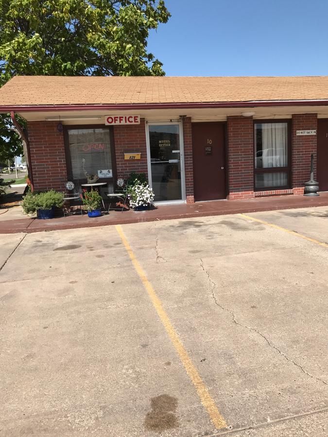 Blue Spruce Motel - thumb 42