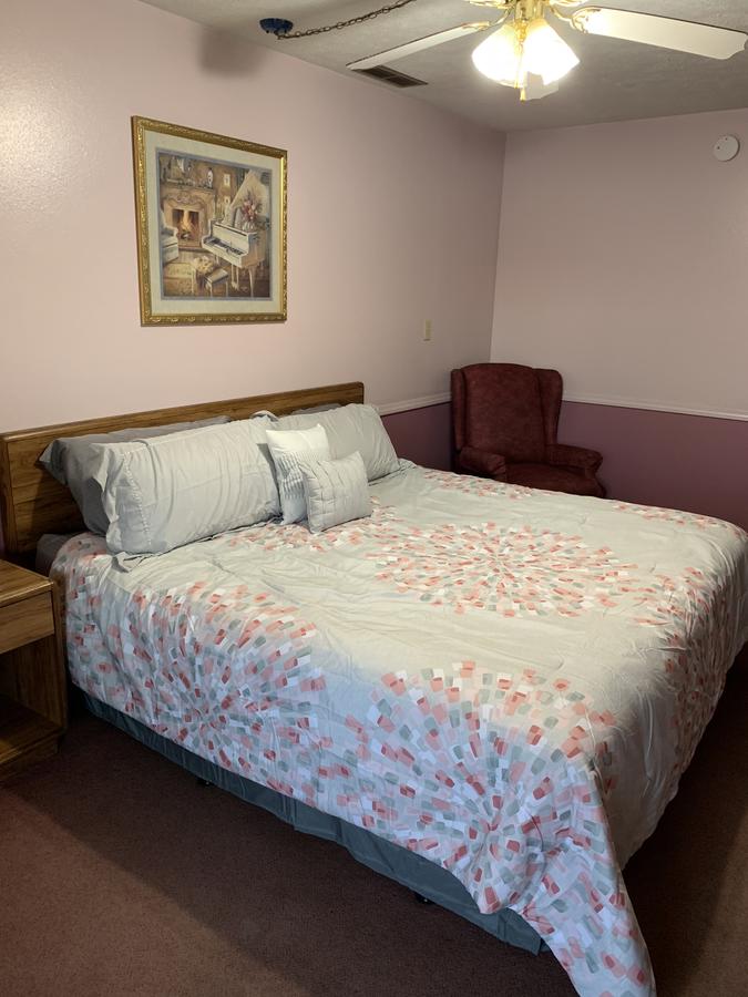 Blue Spruce Motel - thumb 22