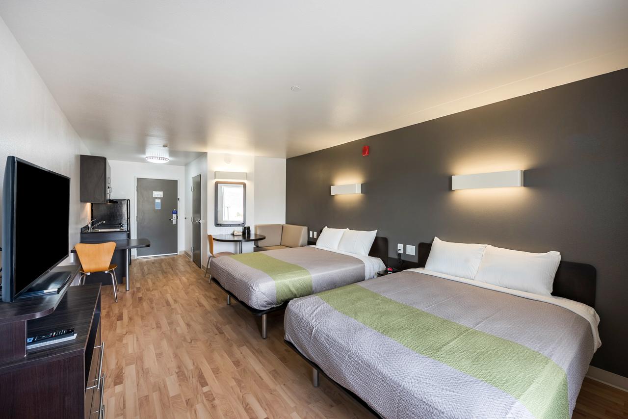 Studio 6 Sparks, NV Tahoe Reno Industrial Center - thumb 9