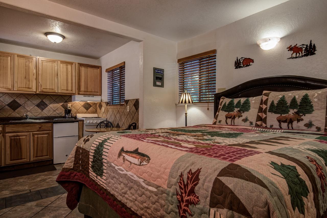 Doc's Cottages South Lake Tahoe - thumb 7