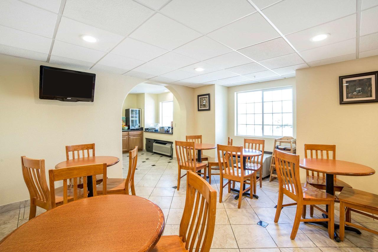 Quality Inn & Suites Elko - thumb 14