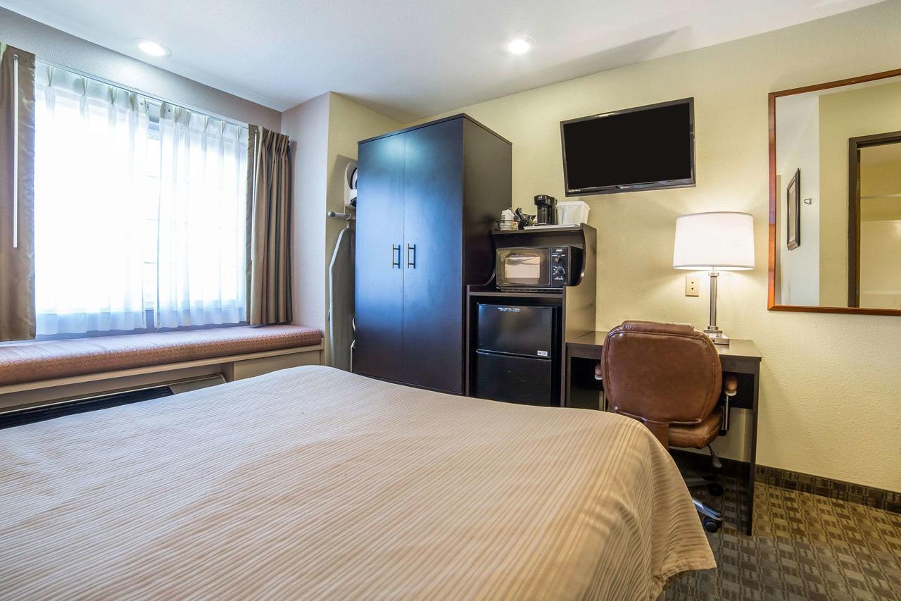 Quality Inn & Suites Elko - thumb 30