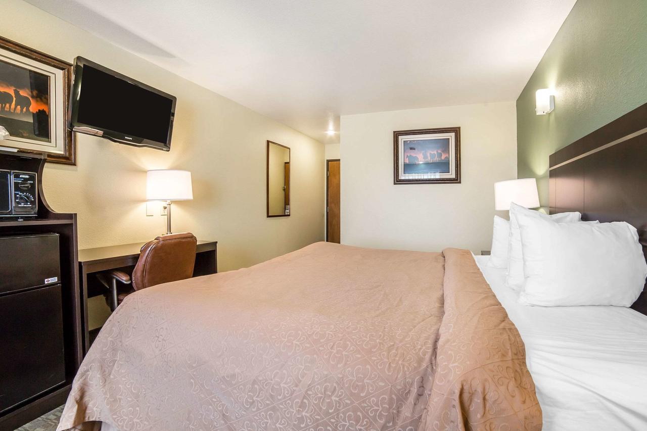 Quality Inn & Suites Elko - thumb 8