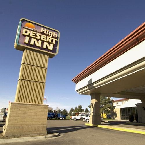 High Desert Inn - thumb 2