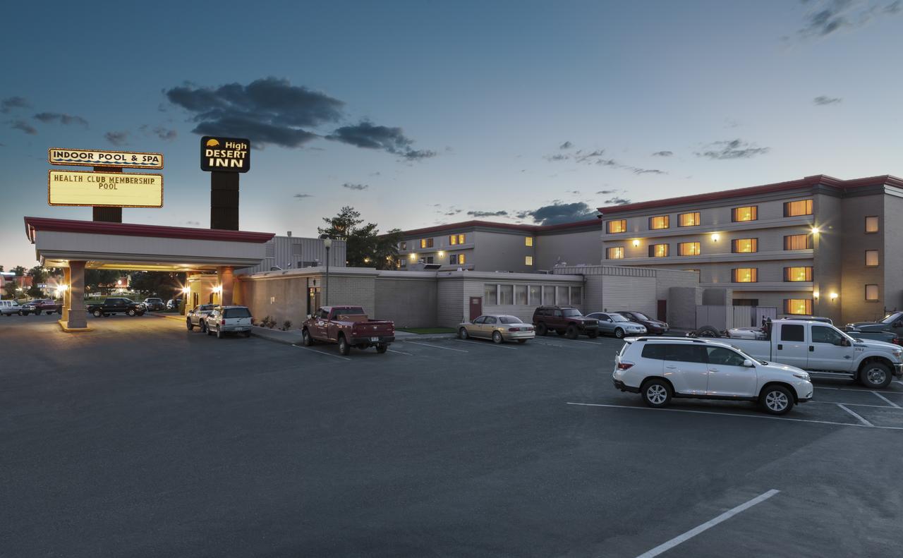 High Desert Inn - thumb 3