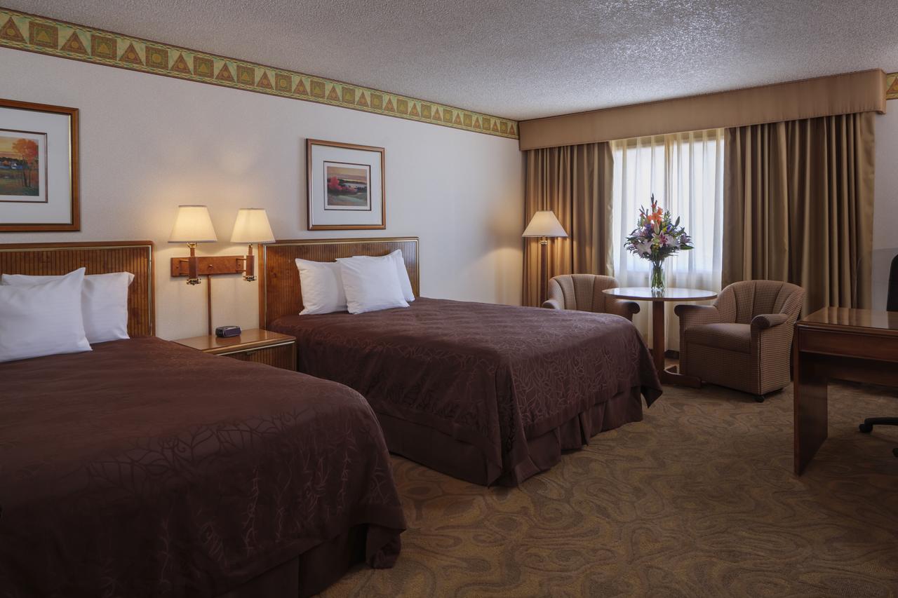 High Desert Inn - thumb 24