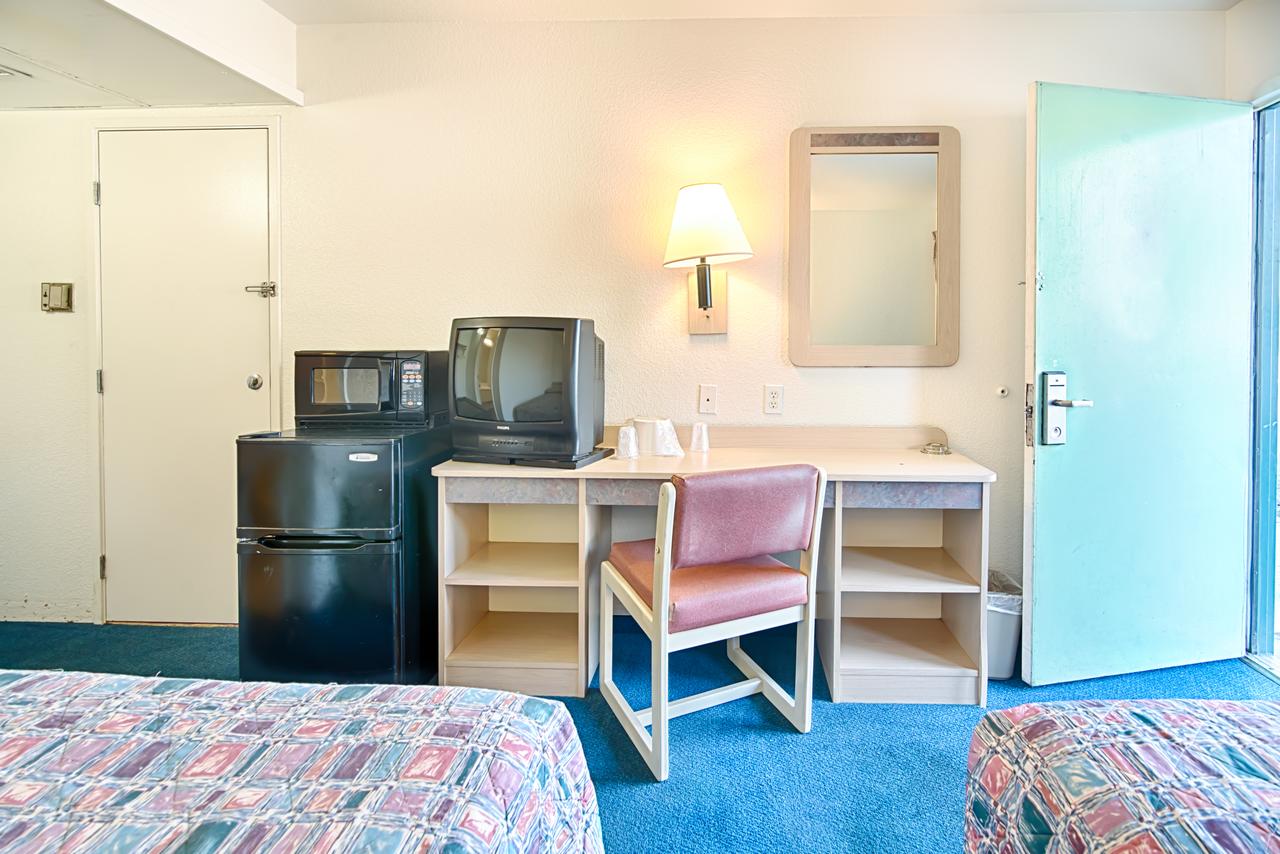 Motel 6 Elko - thumb 11